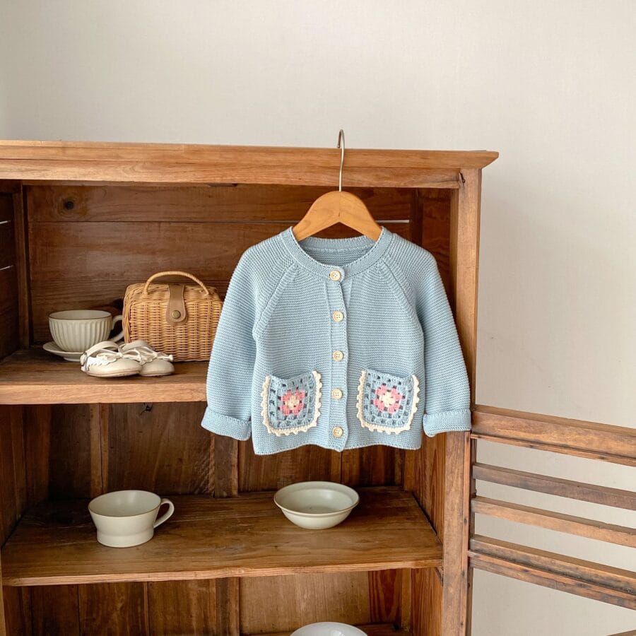 סוודר תכלת 3